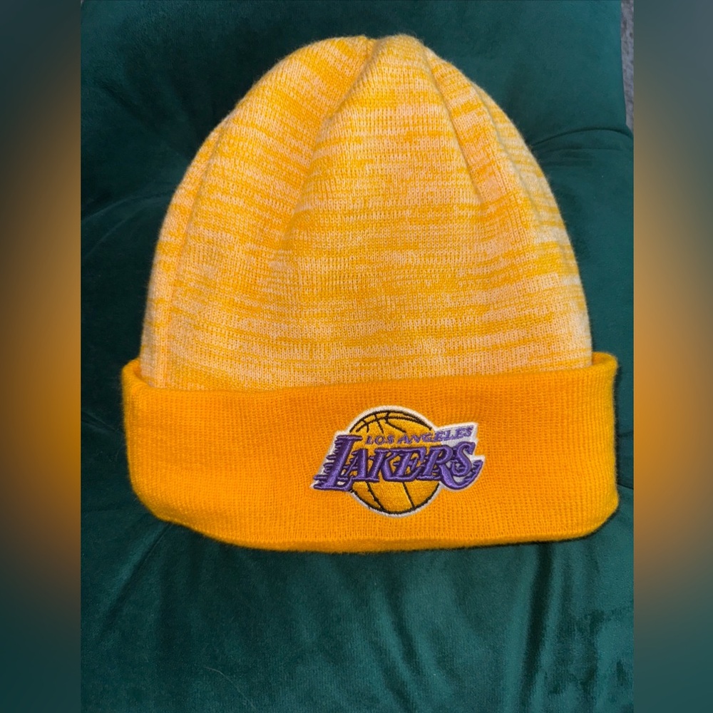 hardwood classics new era los angeles lakers yellow and purple beanie